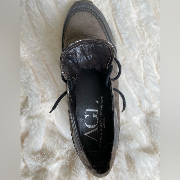 Women’s AGI tennis shoes EUC size 7. - Picture 3 of 5